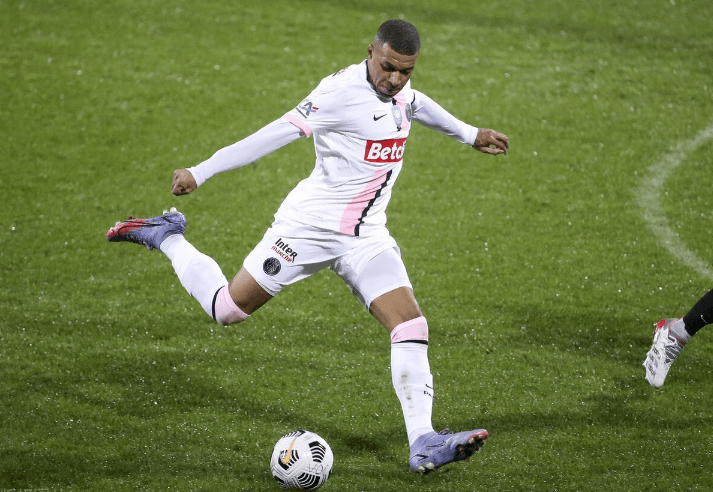 关于法国杯赛程吃紧，北京首钢加时末段迎来里程碑，媒体盛赞，资深球员宣示担当的信息